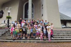 Pielgrzymka dzieci klasy III